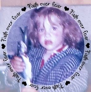 Meet your Posher, Debrasue